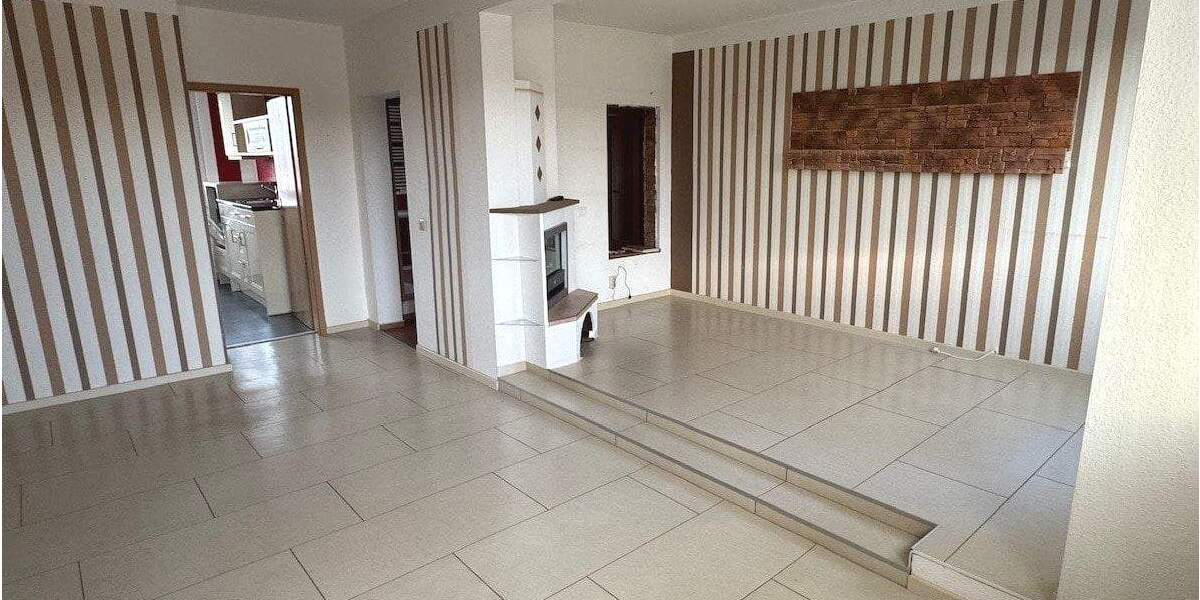 Etagenwohnung Gotha - 4 Zimmer, 106 m&sup2;, 120.000&euro; | Angebot:25682865