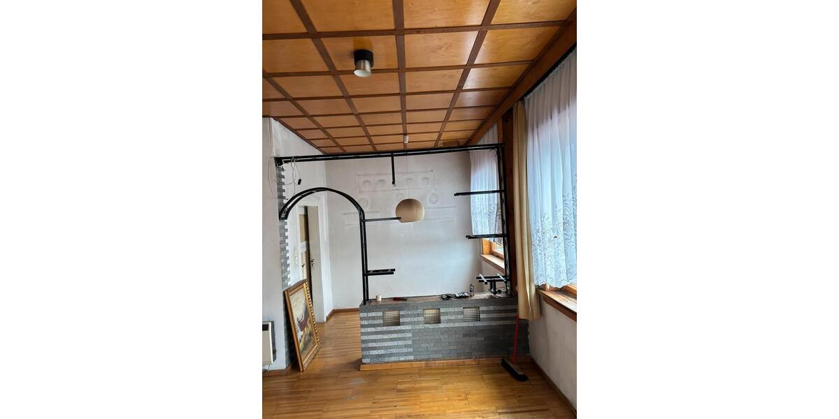 Mehrfamilienhaus, Wohnhaus Geratal Geraberg - 9 Zimmer, 200 m&sup2;, 160.000&euro; | Angebot:24469804