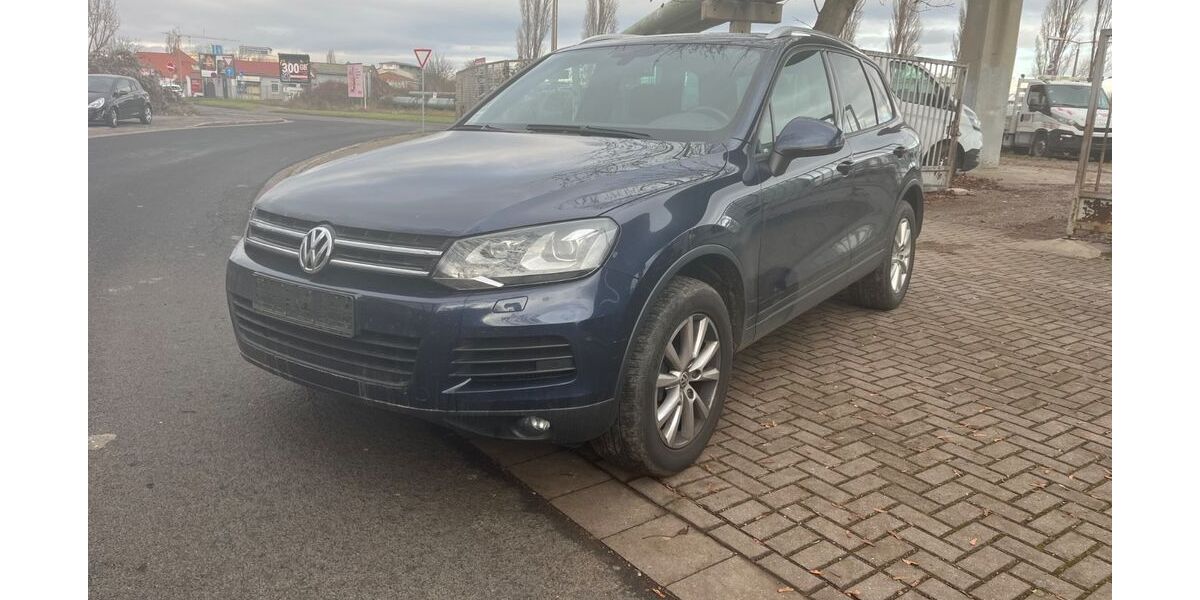 VW Touareg 261.222 km 8.950 &euro; Erfurt 99086