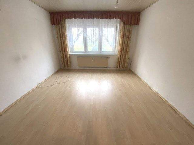 Etagenwohnung Gotha - 3 Zimmer, 64 m&sup2;, 99.999&euro; | Angebot:25772413