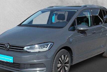 VW Touran 5.824 km 39.990 € Gotha 99867