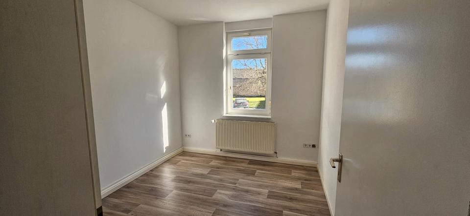 Erdgeschoßwohnung Tonna - 3 Zimmer, 72 m&sup2;, 465&euro; | Angebot:26427160