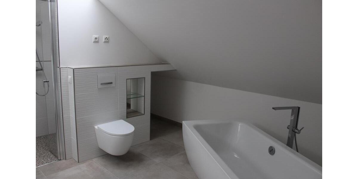 Dachgeschoßwohnung Erfurt Gispersleben - 3 Zimmer, 97 m&sup2;, 1.170&euro; | Angebot:27634714