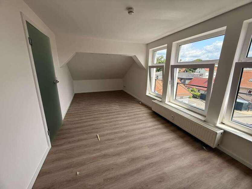 Wohnung zum Mieten in Ichtershausen 620 € 75 m²
