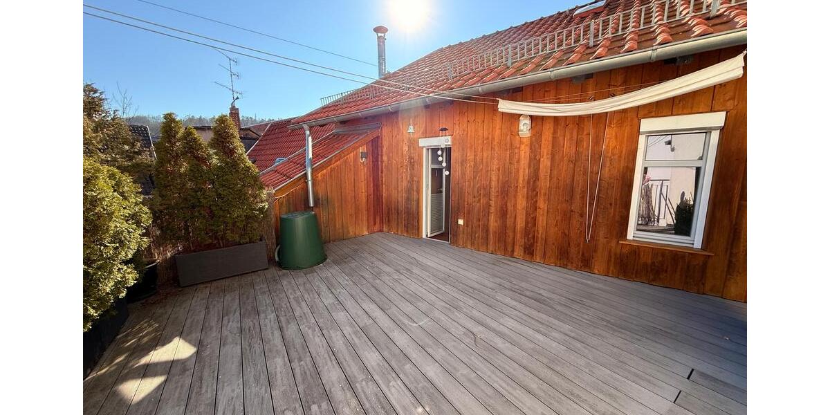 Exklusive Dachgeschosswohnung mit Kamin, Dachterrasse und Designerküche – 133 m² purer Wohnkomfort 3 zimmer