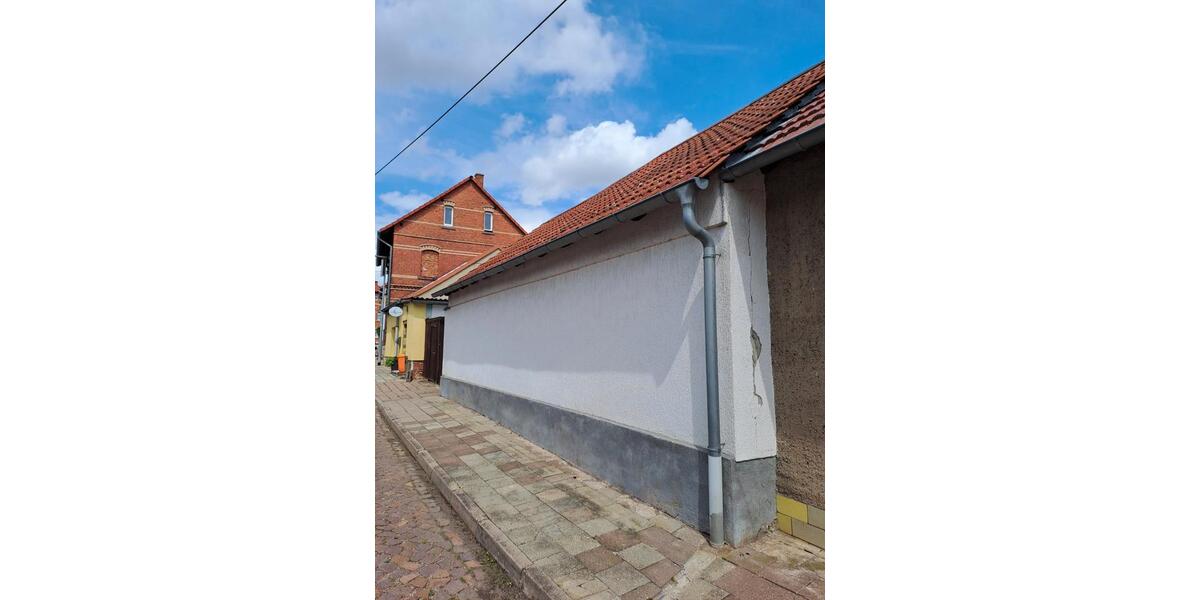 Mehrfamilienhaus, Wohnhaus Straußfurt - 7 Zimmer, 200 m&sup2;, 130.000&euro; | Angebot:26025337