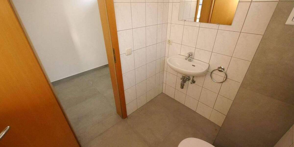 Gewerbeobjekt Weimar Westvorstadt - 2 Zimmer, 58 m&sup2;, 520&euro; | Angebot:26902139