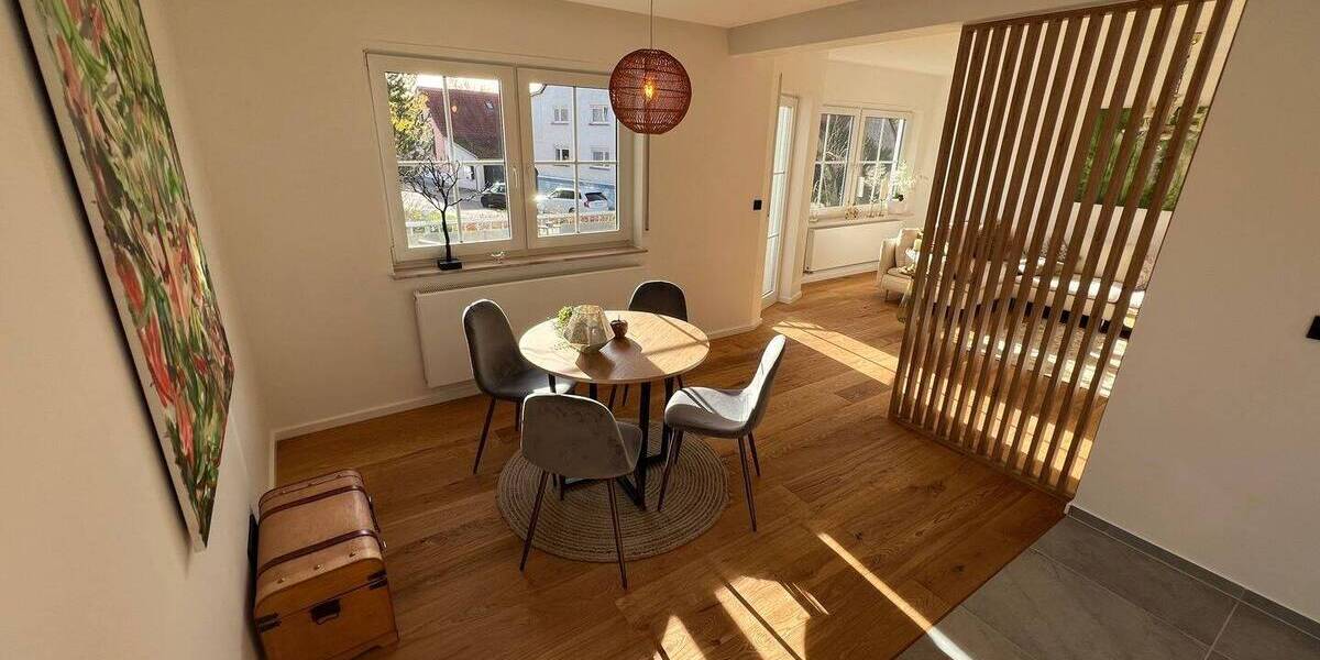 Erstbezug nach hochwertiger Sanierung, seltene Gelegenheit 3 zimmer