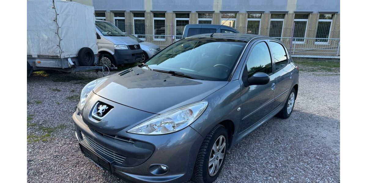 Peugeot 206 170.000 km 2.222 &euro; Erfurt 99085