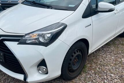 Toyota Yaris 279.000 km 6.200 &euro; erfurt 99087