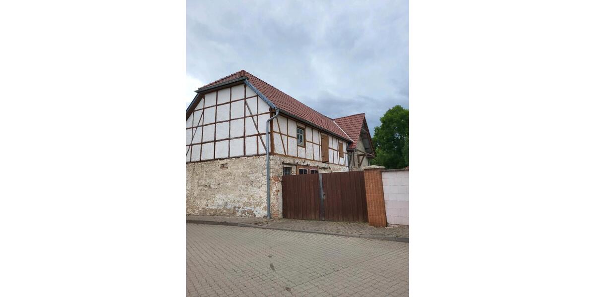 Einfamilienhaus Greußen - 4 Zimmer, 120 m&sup2;, 160.000&euro; | Angebot:27018010