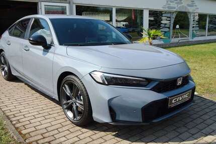 Honda Civic 3.750 km 34.450 &euro; Drei Gleichen 99869