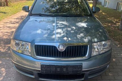 Skoda Superb 176.700 km 3.600 &euro; Erfurt 99091