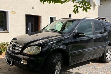 Mercedes-Benz ML 320 193.000 km 8.400 &euro; Erfurt 99092