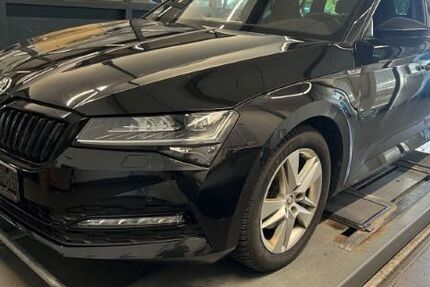 Skoda Superb 112.000 km 23.480 &euro; Weimar 99423
