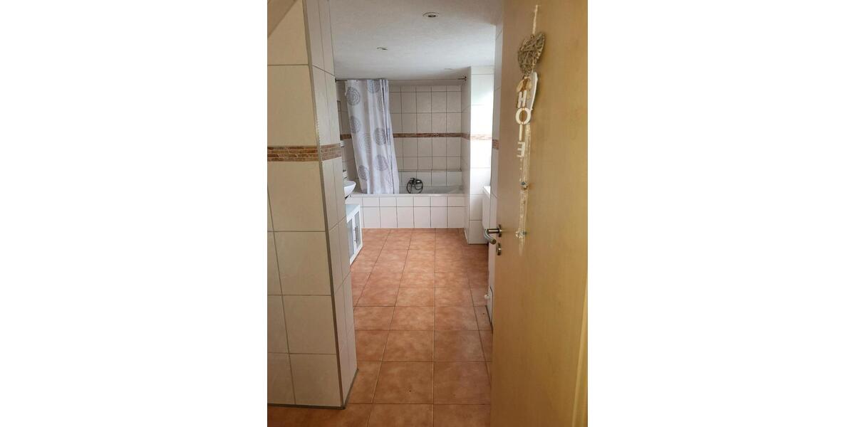 Einfamilienhaus Greußen - 4 Zimmer, 120 m&sup2;, 160.000&euro; | Angebot:27018010