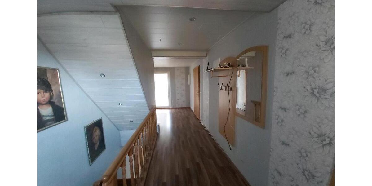 Einfamilienhaus Greußen - 6 Zimmer, 170 m&sup2;, 245.000&euro; | Angebot:26997400