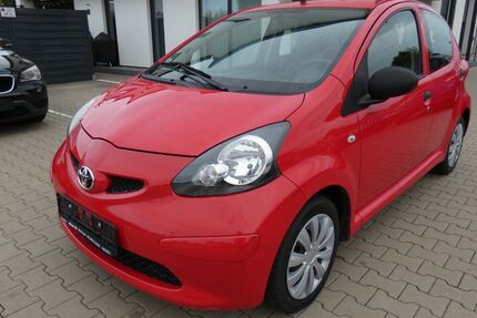 Toyota Aygo (X) 100.000 km 1.190 &euro; Erfurt 99087