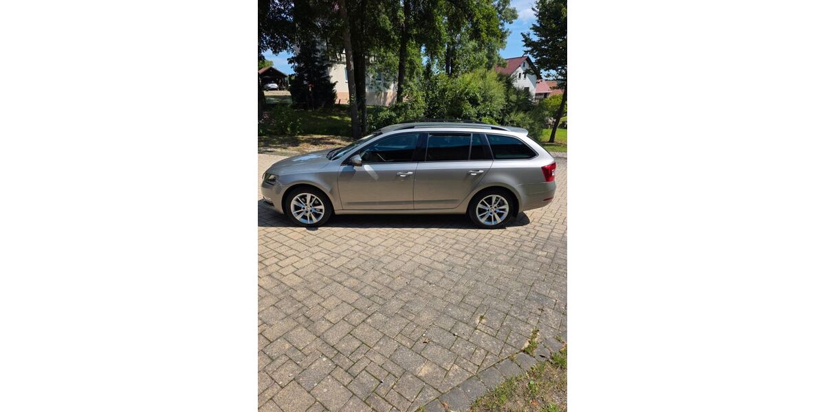 Skoda Octavia 125.000 km 15.500 &euro; Blankenhain 99444