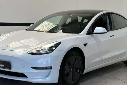 Tesla Model 3 11.212 km 33.750 &euro; Dachwig 99100