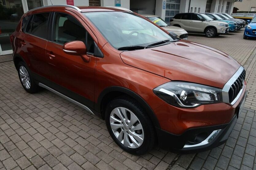 (SX4) S-Cross