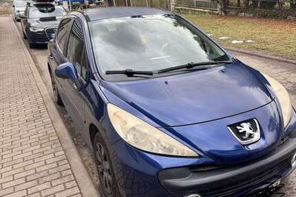 Peugeot 207 140.000 km 800 &euro; erfurt 99867