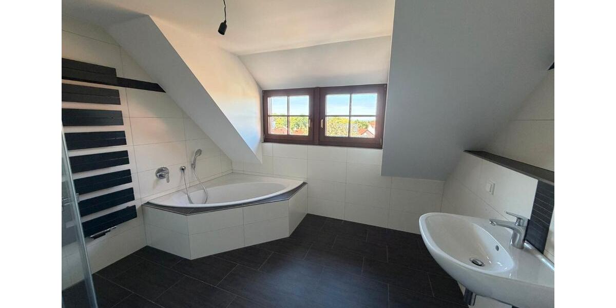 Reihenhaus Erfurt Kühnhausen - 7 Zimmer, 228 m&sup2;, 560.000&euro; | Angebot:26872047