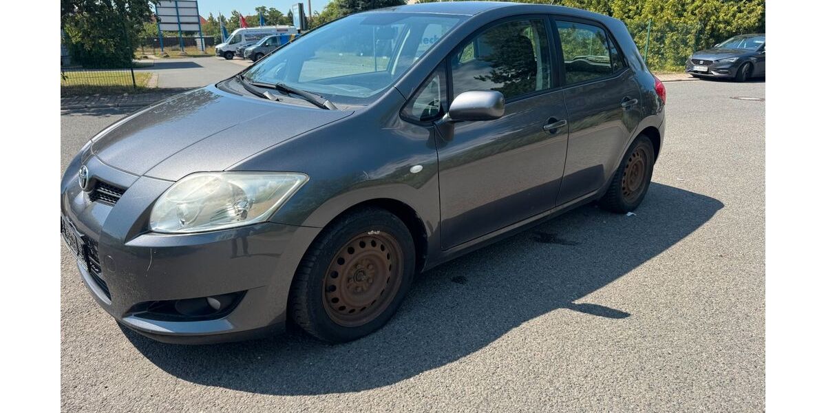 Toyota Auris 247.000 km 1.300 &euro; Erfurt 99087