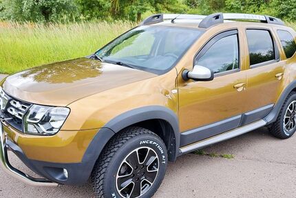 Dacia Duster 124.000 km 8.900 &euro; Erfurt 99091