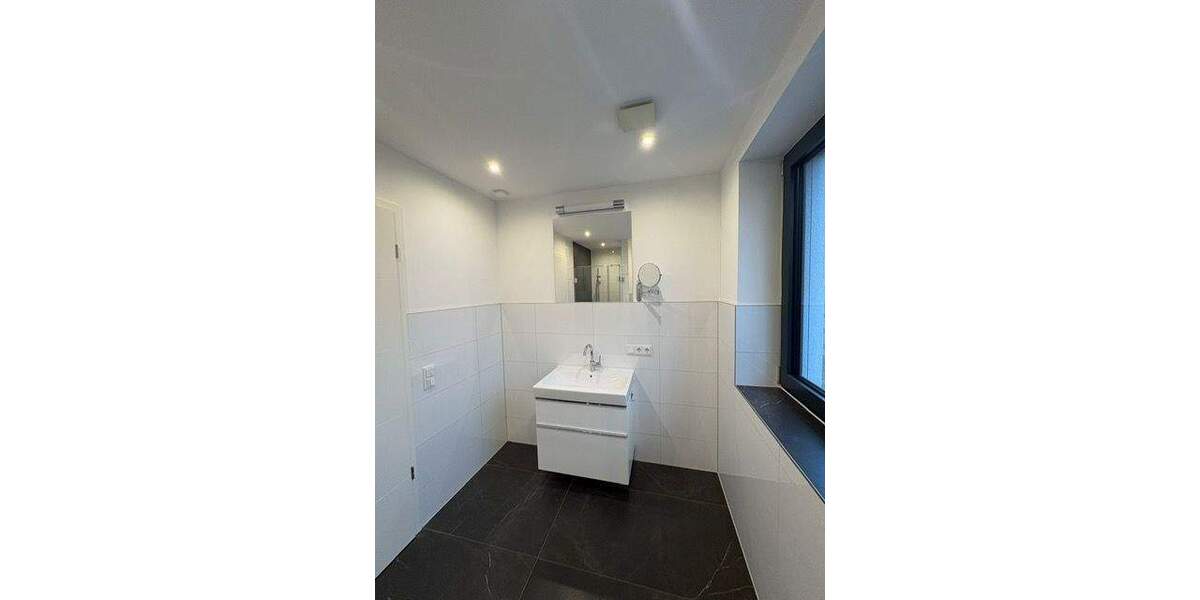 Etagenwohnung Erfurt Löbervorstadt - 2 Zimmer, 64 m&sup2;, 900&euro; | Angebot:25096611