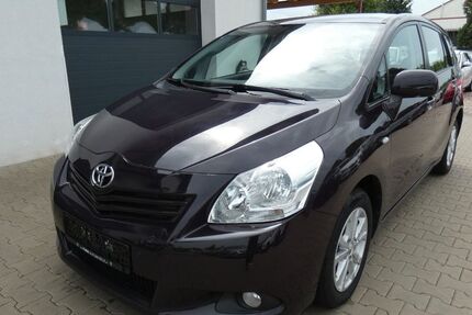 Toyota Verso 124.000 km 5.590 &euro; Erfurt 99087