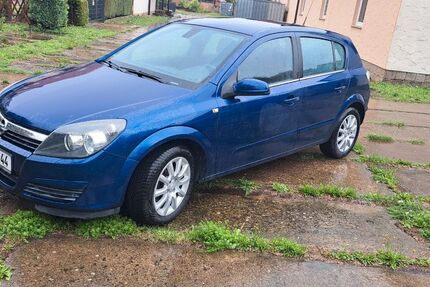 Opel Astra 135.000 km 2.199 € Weimar 99427