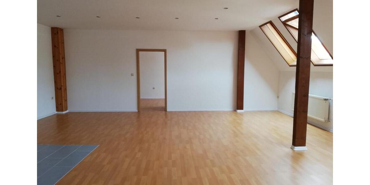 Dachgeschoßwohnung Herbsleben - 2 Zimmer, 90 m&sup2;, 720&euro; | Angebot:26321991