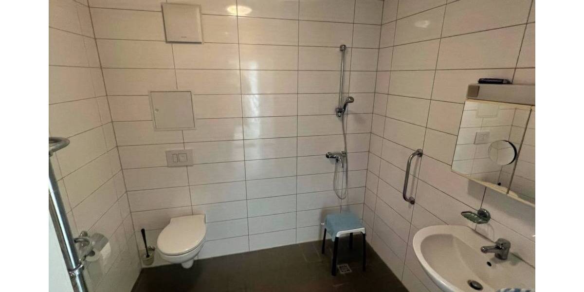 2 x kleine Apartments * voll vermietet und Energieneutral !!!! 4 zimmer