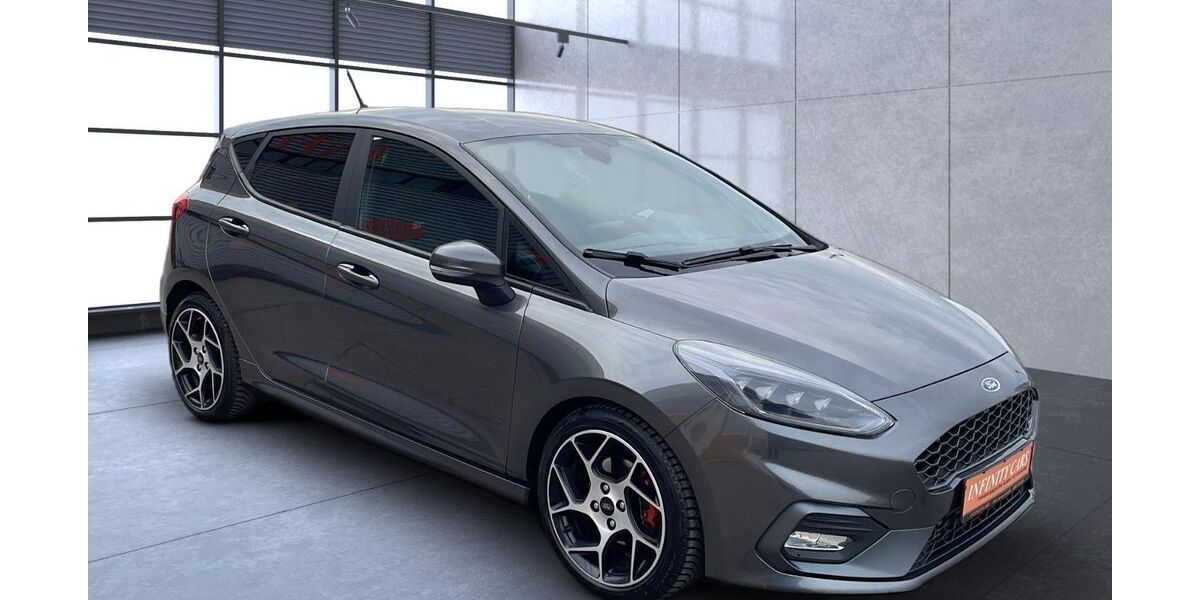 Ford Fiesta 107.100 km 12.990 &euro; Erfurt 99086