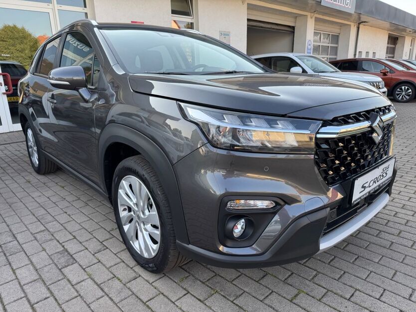 Suzuki (SX4) S-Cross 22.400 km 23.699 € Amt Wachsenburg OT Ichtershausen 99334