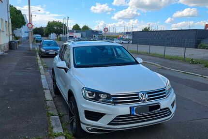 VW Touareg 238.795 km 17.999 &euro; Erfurt 99099