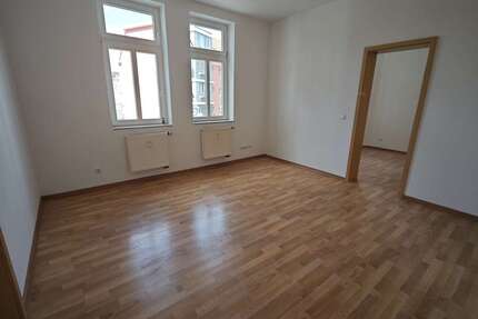 Wohnung Arnstadt - 2 Zimmer, 43 m&sup2;, 350&euro; | Angebot:26182199