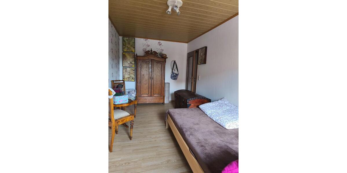 Mehrfamilienhaus, Wohnhaus Erfurt Stotternheim - 12 Zimmer, 240 m&sup2;, 225.000&euro; | Angebot:26794765