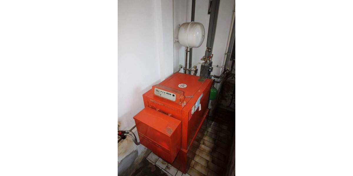 Einfamilienhaus Tonna Burgtonna - 9 Zimmer, 280 m&sup2;, 255.000&euro; | Angebot:25704606