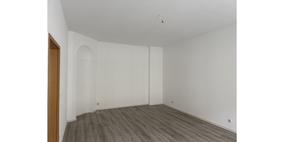 Großzügige Wohnung im Stadtzentrum - Etagenwohnung Gotha 99867 Gotha | Angebot:23533837