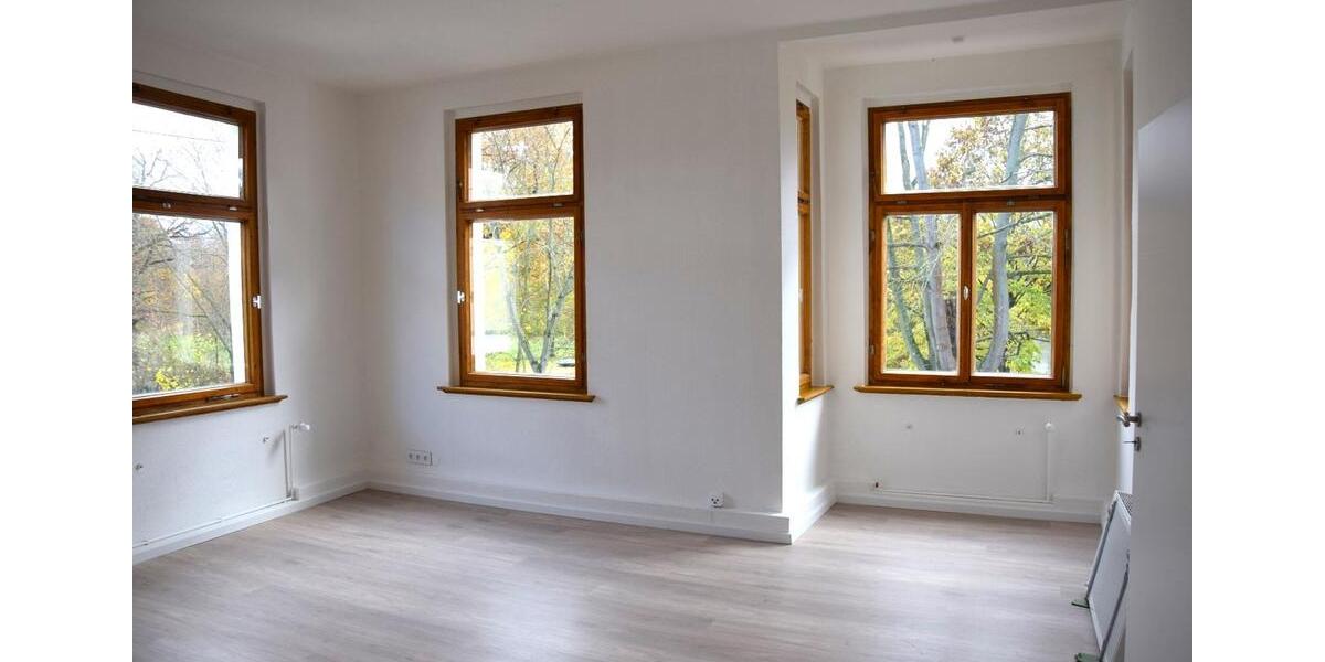 großzügige und helle 3-Raumwohnung in guter Lage von Apolda 3 zimmer