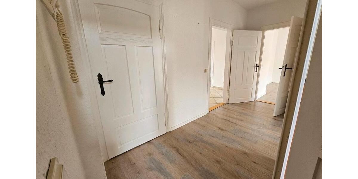 Etagenwohnung Stadtilm - 3 Zimmer, 85 m&sup2;, 767&euro; | Angebot:25057569