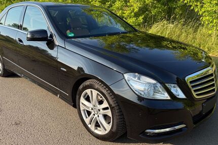 Mercedes-Benz E 300 277.000 km 9.850 &euro; Gierstädt 99100