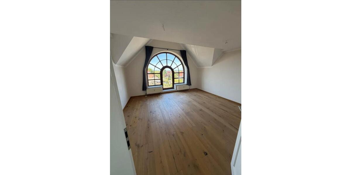 Reihenhaus Erfurt Kühnhausen - 7 Zimmer, 228 m&sup2;, 560.000&euro; | Angebot:26872047