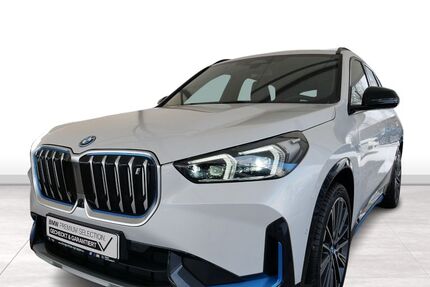 BMW iX1 23.332 km 36.807 &euro; Weimar 99427