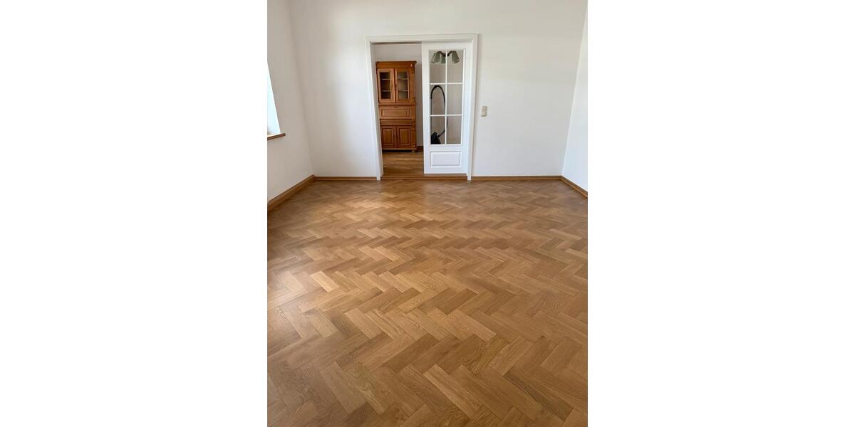 Etagenwohnung Erfurt Linderbach - 2.5 Zimmer, 70 m&sup2;, 800&euro; | Angebot:26246665
