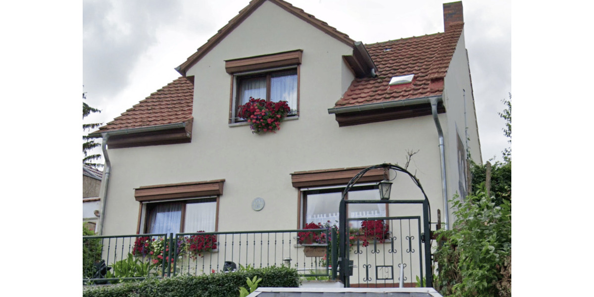 Einfamilienhaus Erfurt Hochheim - 1 Zimmer, 182 m&sup2;, 320.000&euro; | Angebot:26820058