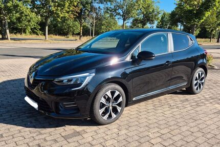 Renault Clio 9.800 km 13.499 &euro; Erfurt 99096