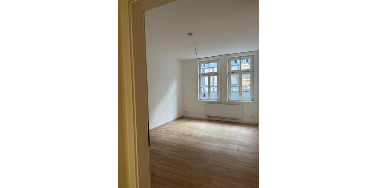 Etagenwohnung Erfurt - 5 Zimmer, 140 m&sup2;, 1.800&euro; | Angebot:24717600